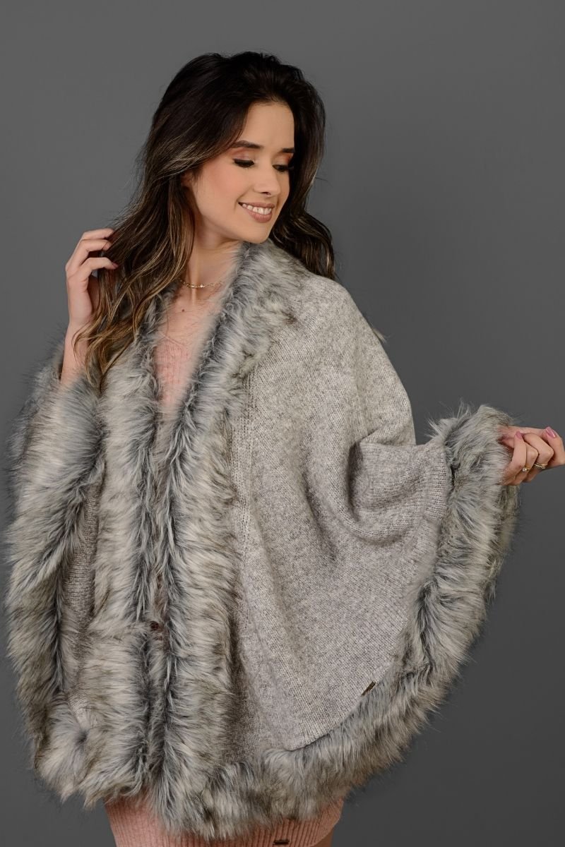 Capa Tricot Lisa com Pele