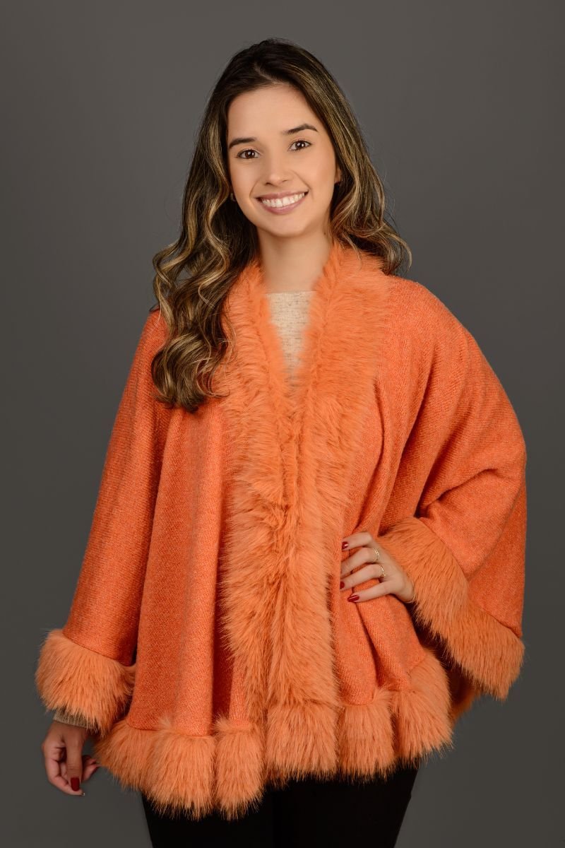 Capa Tricot Lisa com Pele