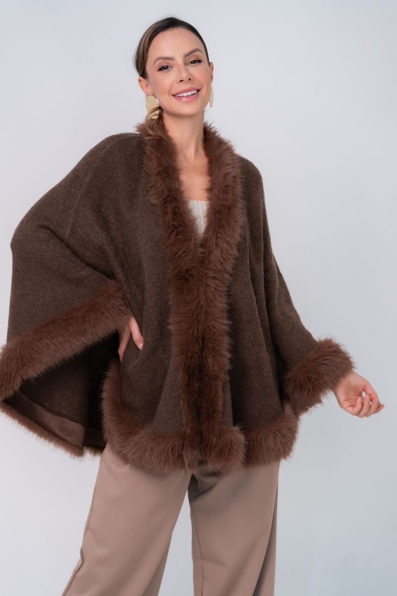 Capa Tricot Lisa com Pele