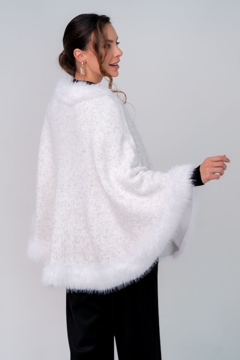 Capa Tricot Lisa com Pele