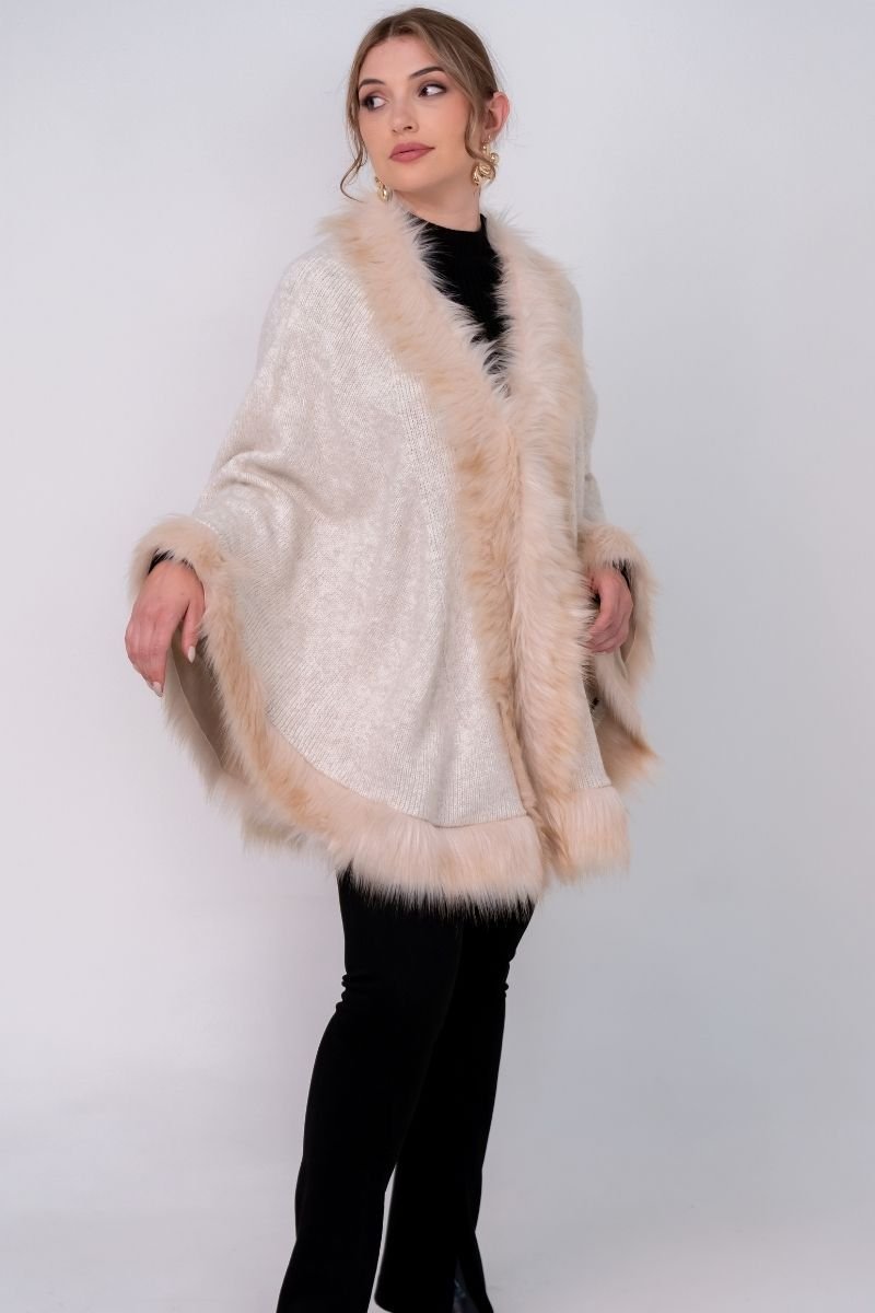 Capa Tricot Lisa com Pele