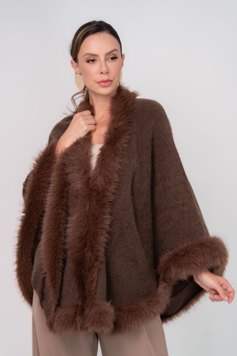 Capa Tricot Lisa com Pele