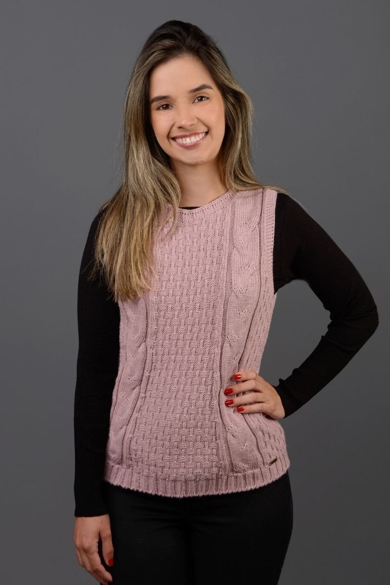 Colete Tricot Tranças e Links Gola Redonda