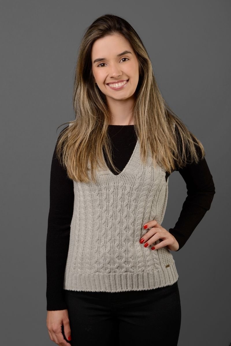 Colete Tricot Tranças Gola V