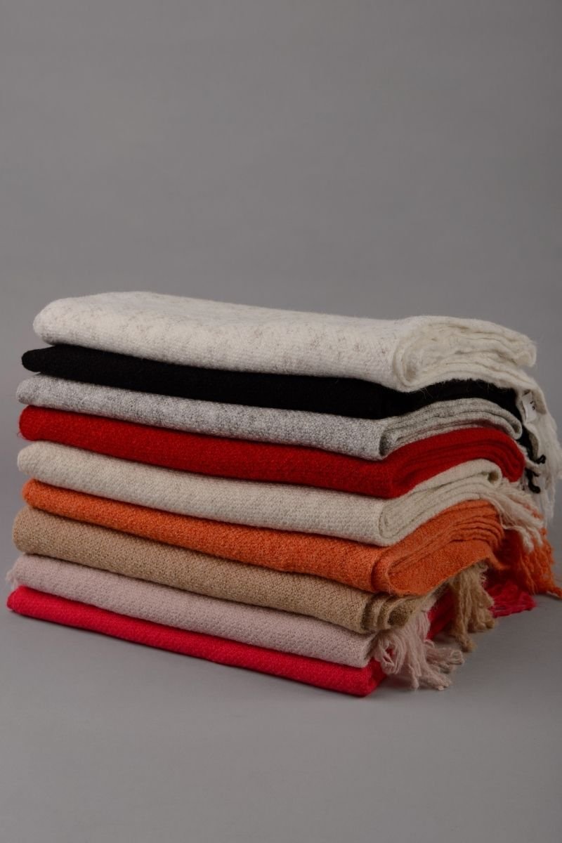 Manta / Cachecol Tricot Largo com Franjas