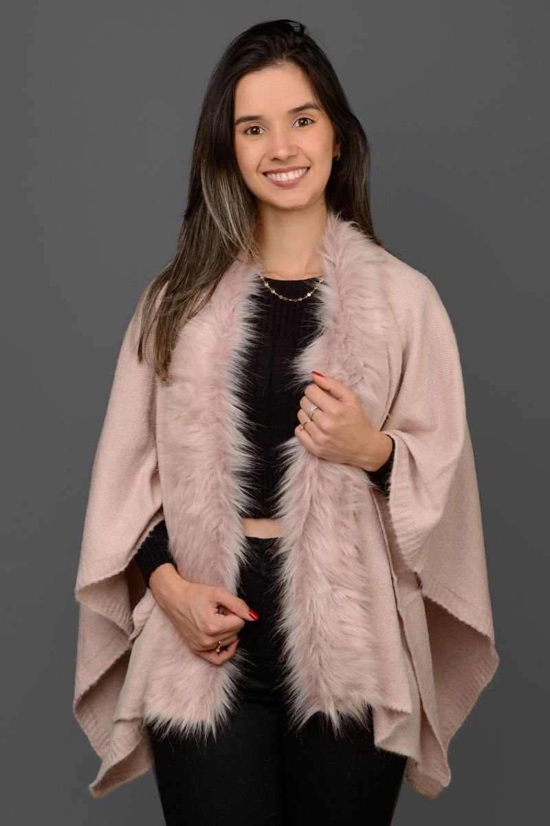 Poncho Ruana Tricot com Pele