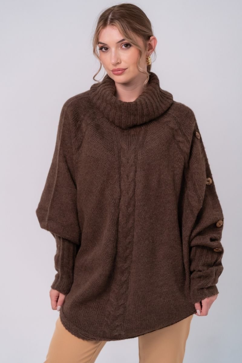 Poncho Tranças com Botão e Gola Boba