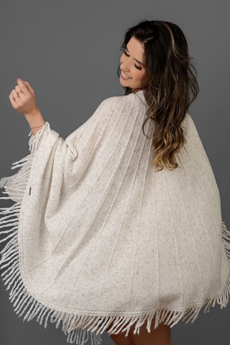 Poncho Tricot com Franjas