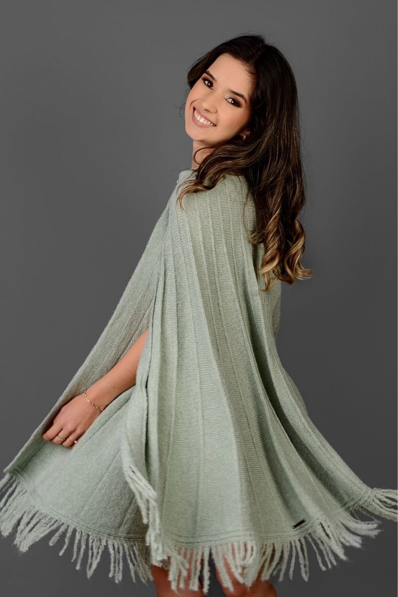 Poncho Tricot com Franjas