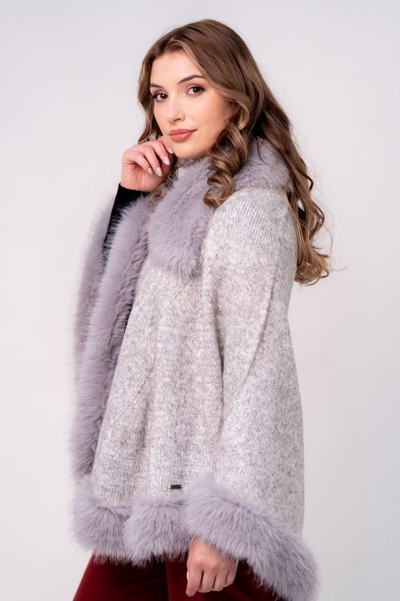 Poncho Tricot Liso com Pele