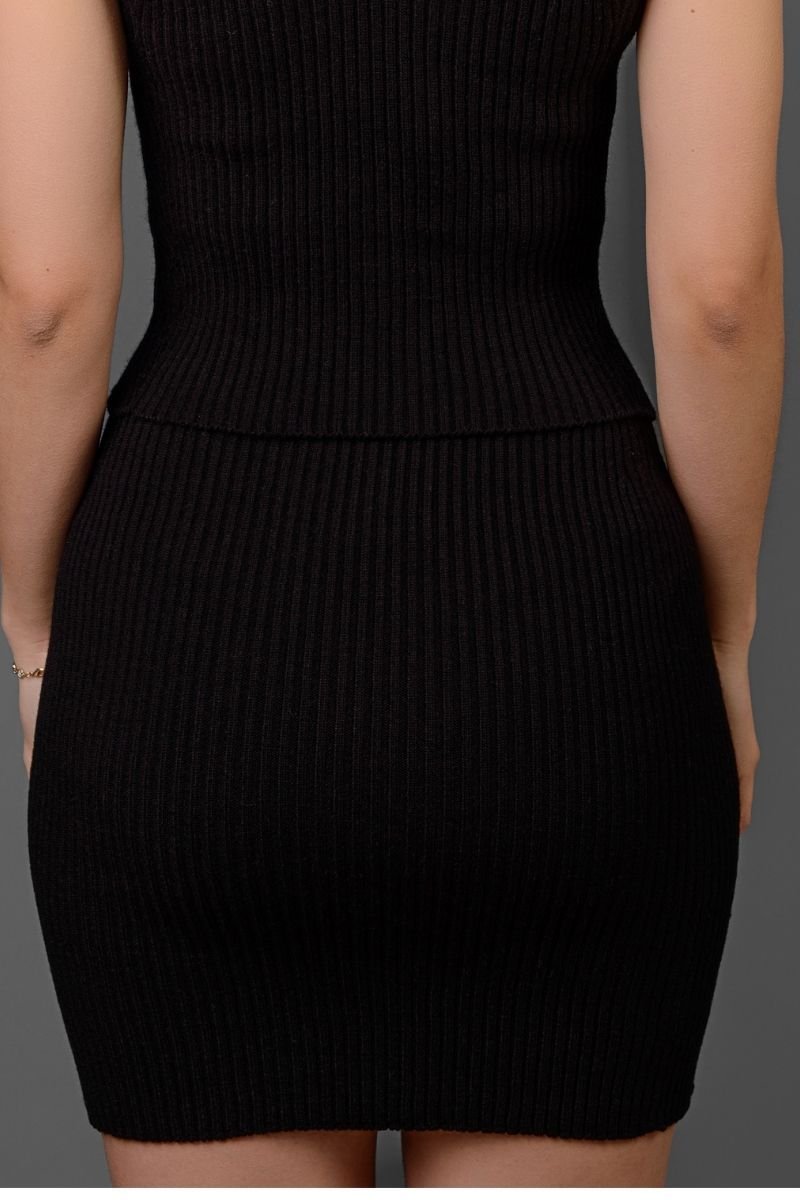 Saia Tricot Canelada com Fenda Lateral