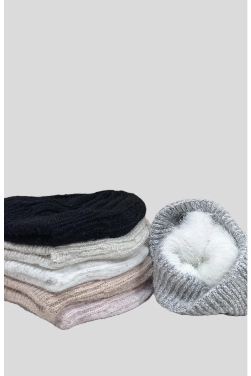 Touca / Gorro Tricot Canelada e Forrada Pelinho