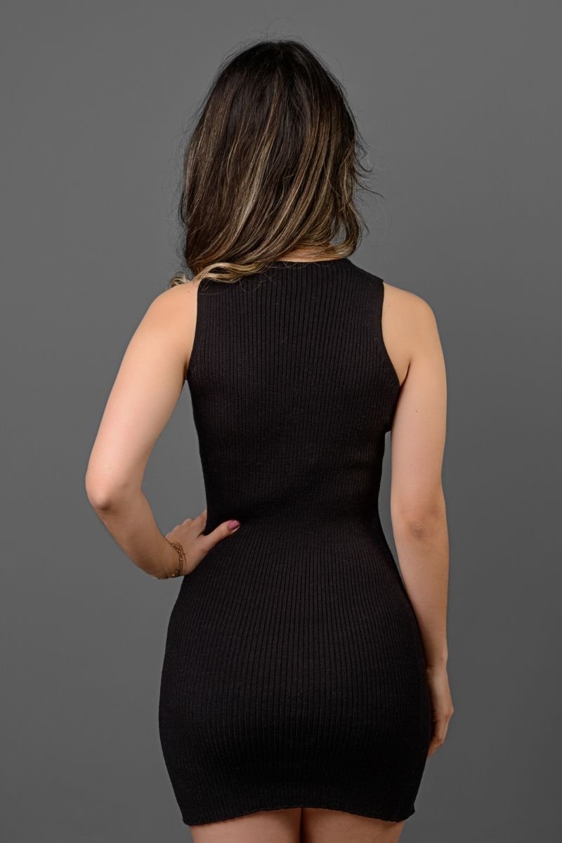 Vestido Tricot Regata com Fenda Lateral